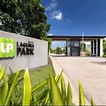 Super Friendly Th Laguna Park